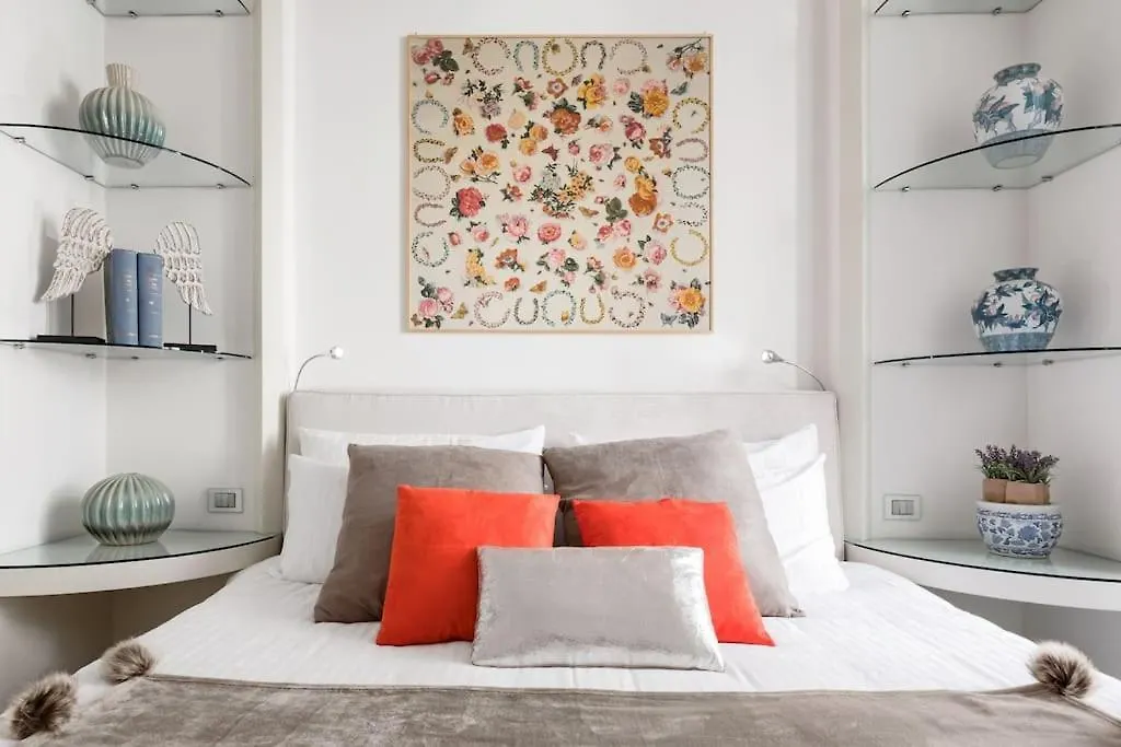 Re-Imagined Apartment In Historical Building Rom