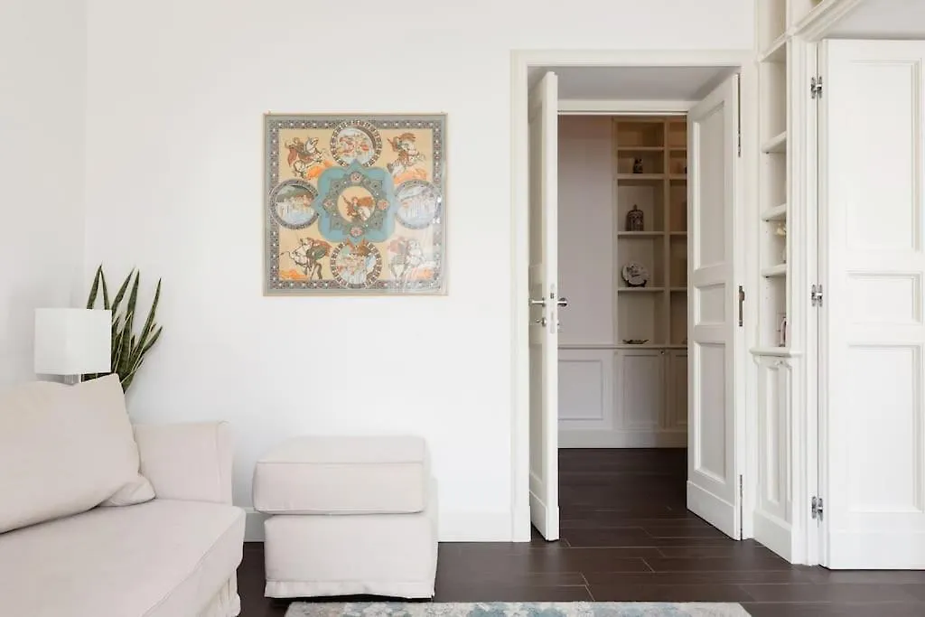 Re-Imagined Apartment In Historical Building Rom 0*,  Italien